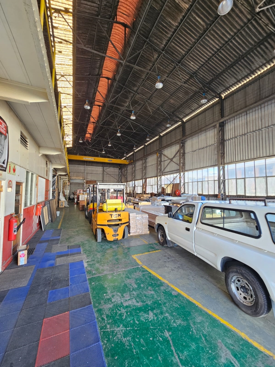 To Let Commercial Property for Rent in Brackenfell Central Western Cape